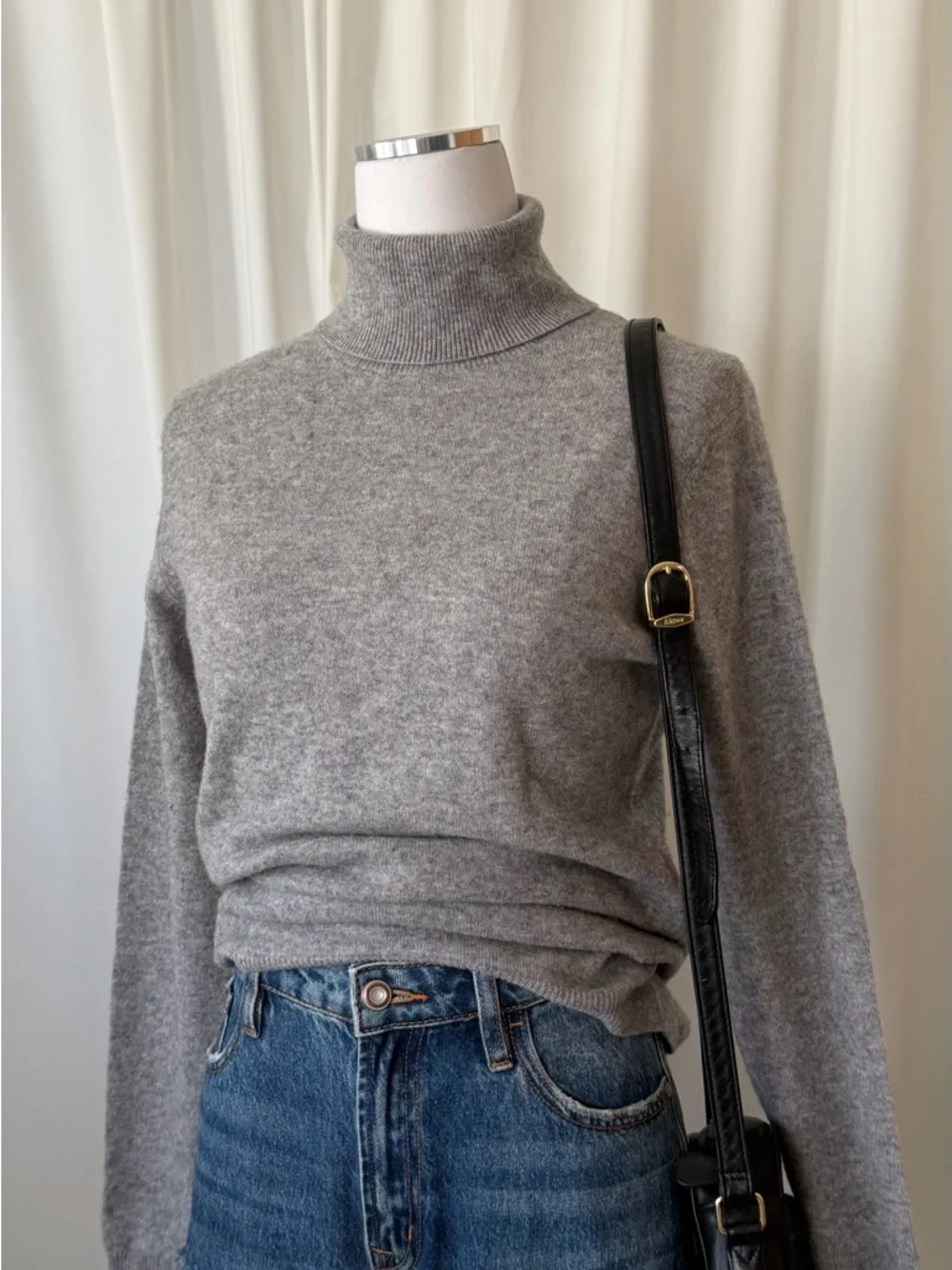 Sofia Cashmere Grey Turtleneck Sweater 100% Cashmere Size Medium. - Picture 2 of 12